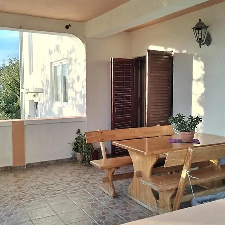 Appartement Two Bedroom With Sea View