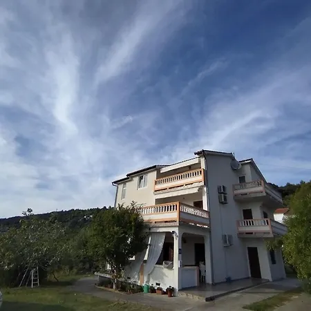 Two Bedroom With Sea View Апартаменты