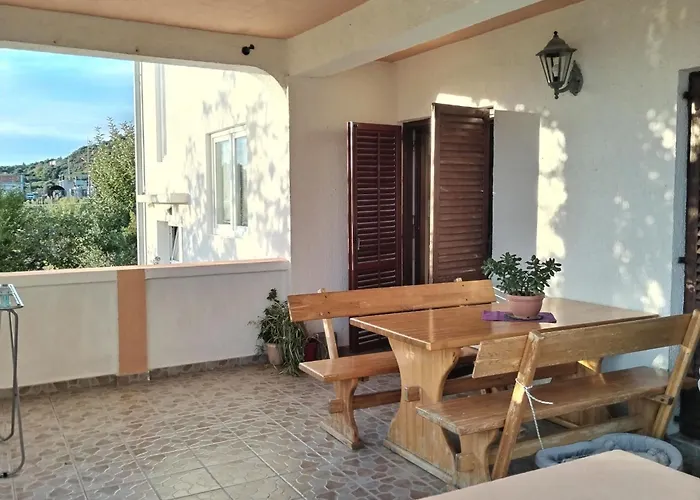 Апартаменты Two Bedroom With Sea View